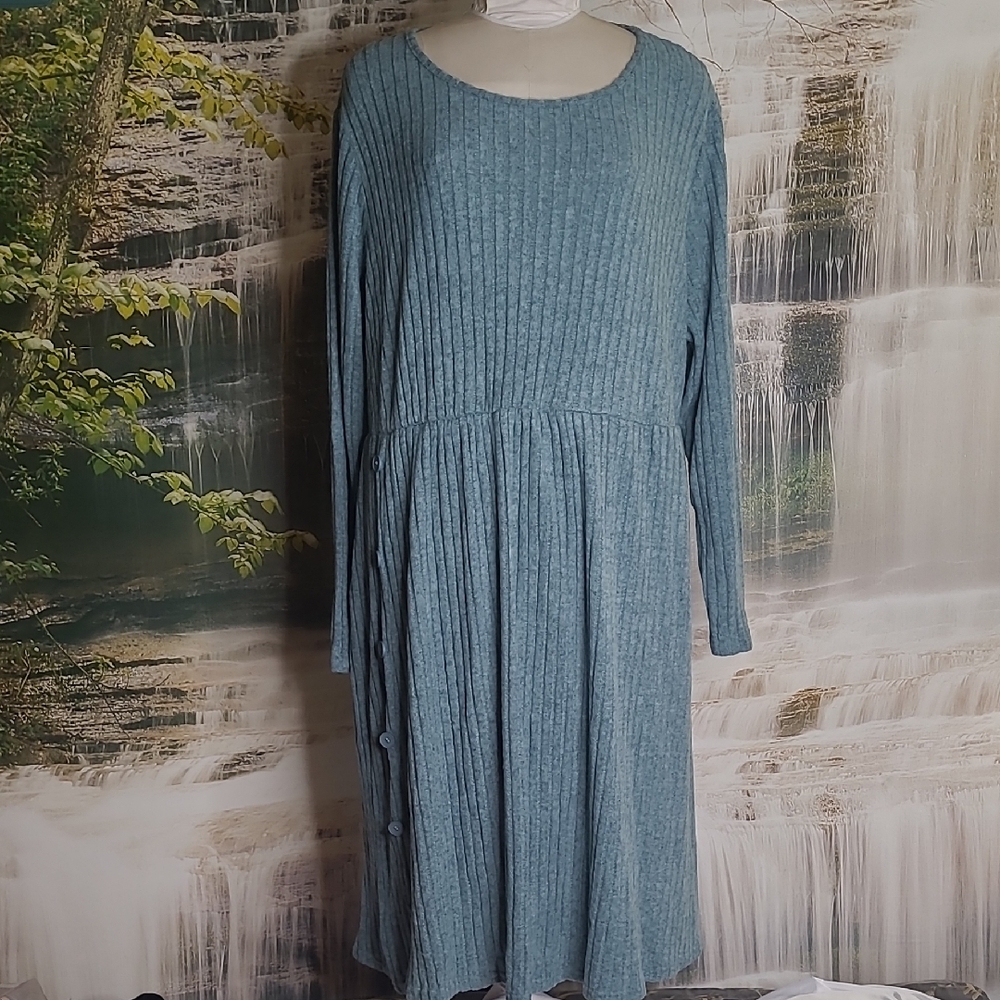 New with tags! Womens 5XL Gray Blue Ribbed Knit Long Sleeve Dress Button Accents